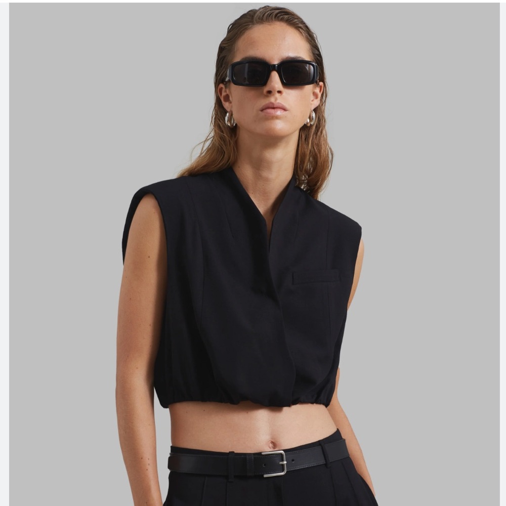 NWT: The Frankie Shop Lilly Cropped Vest Black